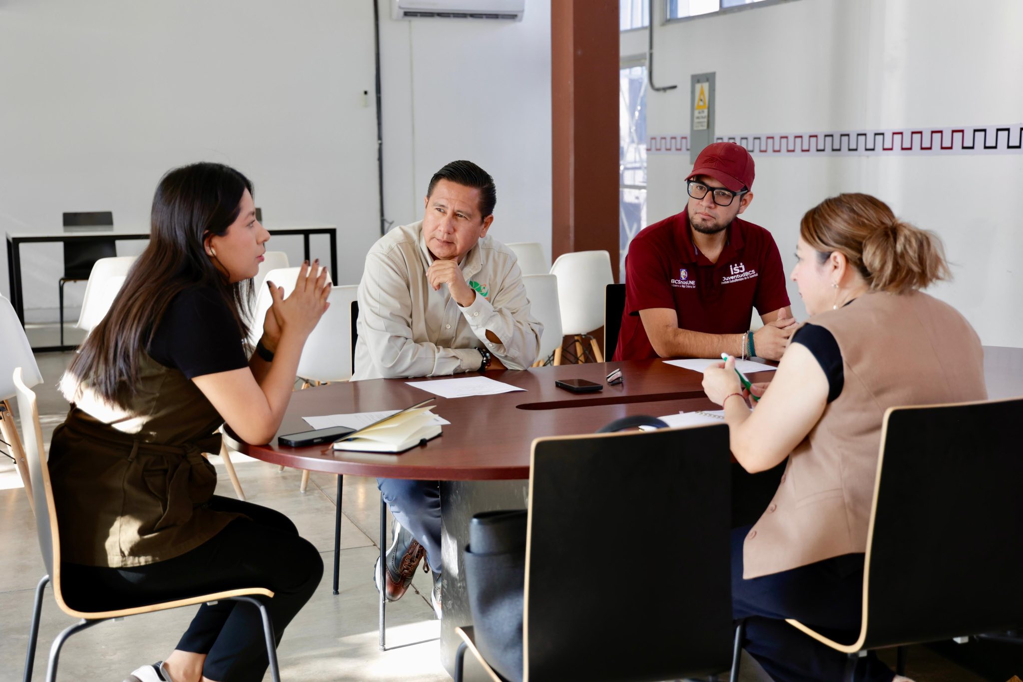 CECyTE BCS fortalece colaboración con Instituto Sudcaliforniano de la Juventud